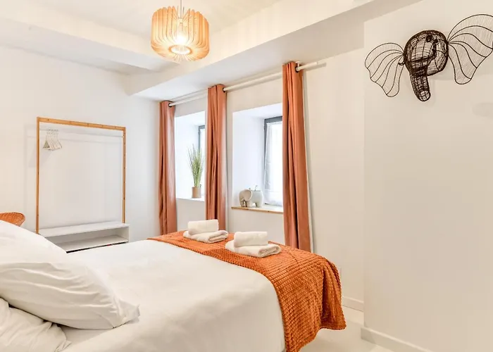 Les De Laure - L'or Blanc, Avec Vue Sur Le Chateau, Climatisation, Netflix, A 160 M De La Cite Medievale Apartment Carcassonne