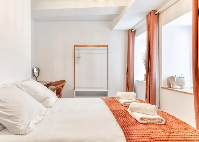 Apartment Les De Laure - L'or Blanc, Avec Vue Sur Le Chateau, Climatisation, Netflix, A 160 M De La Cite Medievale Carcassonne