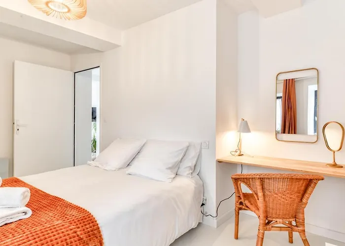 Les De Laure - L'or Blanc, Avec Vue Sur Le Chateau, Climatisation, A 160 M De La Cite Medievale